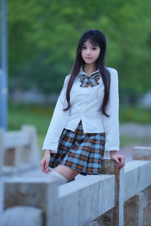 模特小月 ｜ Vol.45 - 马上开学的小学妹 封面缩略图
