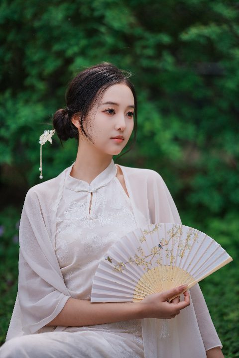 旗袍・竹影深处的旧梦余痕 封面缩略图