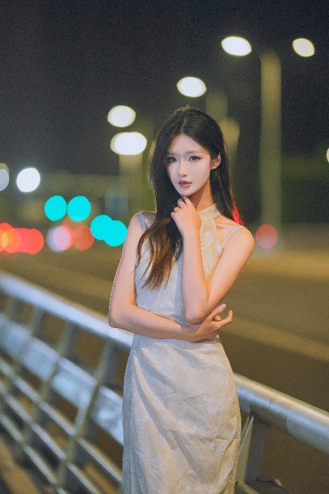 模特林瑜 ｜ Vol.93 - 霓虹灯下的白旗袍 封面缩略图