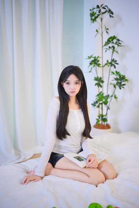 模特小月 ｜ Vol.42 - 邻家有女初长成 封面缩略图
