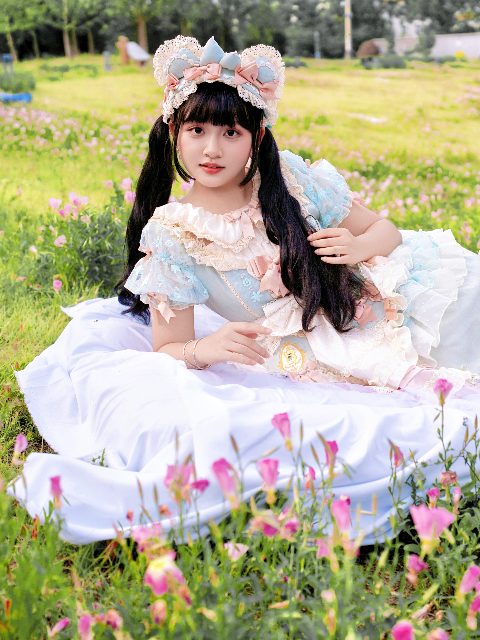 六一特辑之抱走萝莉 Lolita 封面缩略图