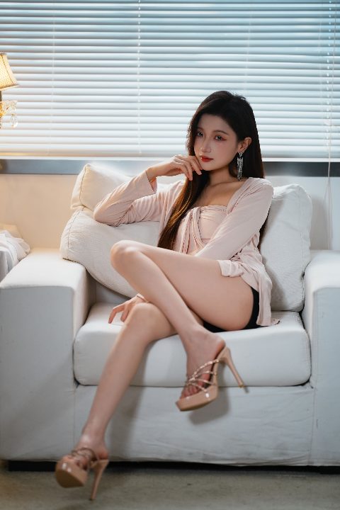 模特曼曼 ｜ Vol.75 - 温柔到犯规 封面缩略图