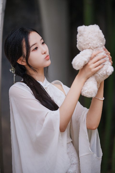新中式白旗袍・黄花幽径 封面缩略图