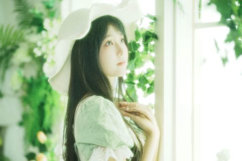 模特小月 ｜ Vol.31 - 迷茫的少女总是心事满满 封面缩略图