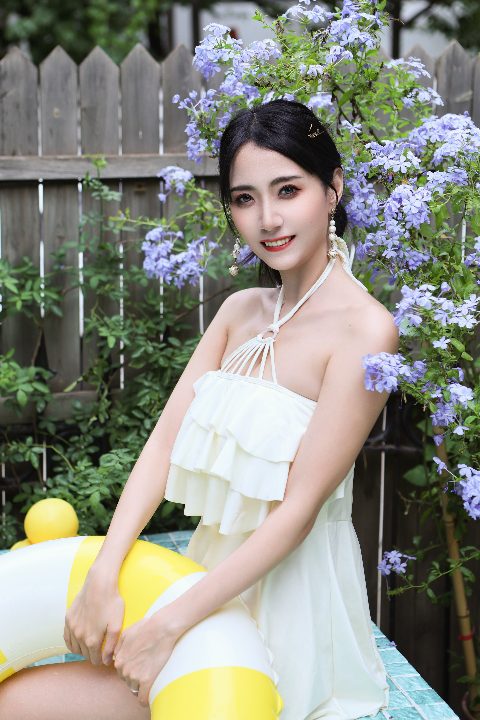 模特黎初 ｜ Vol.24 - 夏日泳池戏水 封面缩略图