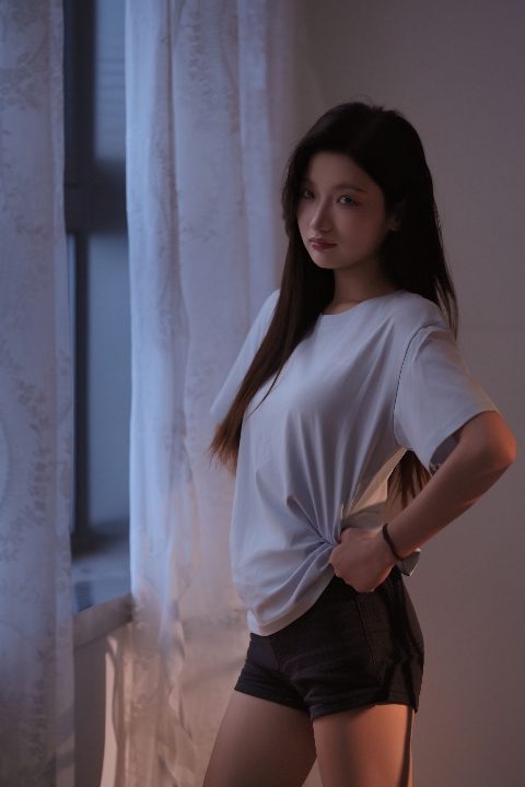 模特曼曼 ｜ Vol.94 - 窗边的女同学 封面缩略图